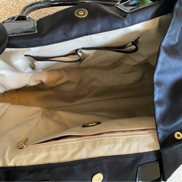 TORY BURCH Ella nylon tote with patent leather - Picture 6 of 11